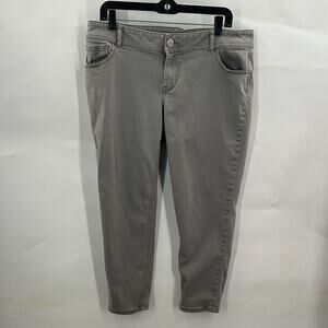 Lane Bryant Women's Gray Denim Cropped Jeans Size 16